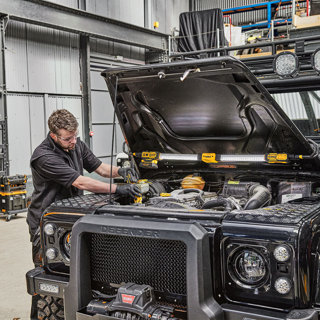 DeWALT XR 12V/18V Underbonnet Light Skin, , scaau_hi-res