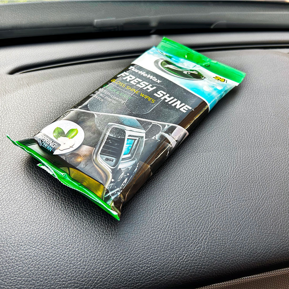 Turtle Wax Fresh Shine Gloss Wipes 24 Pack, , scaau_hi-res