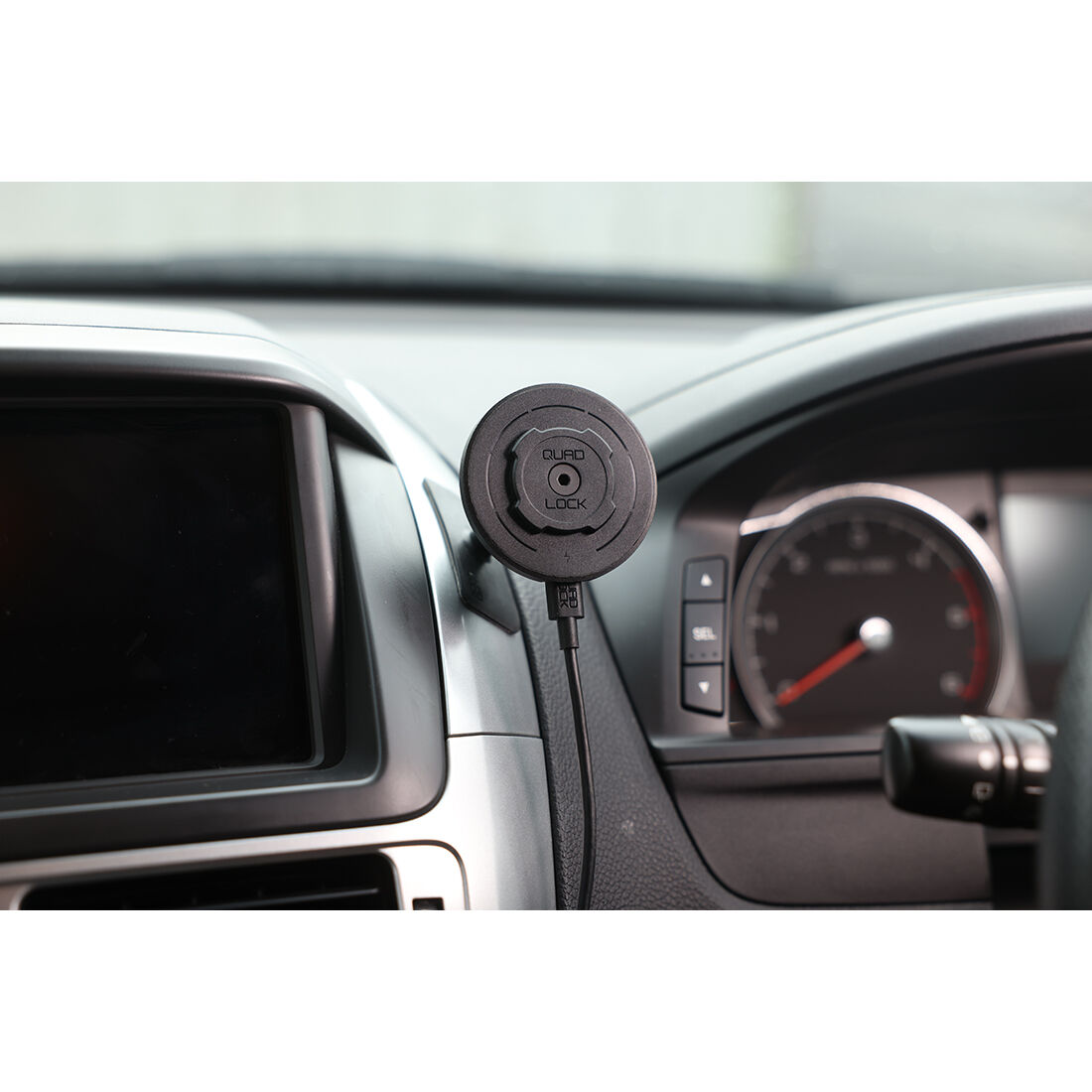 Quad Lock MAG Wireless Charging Head - QLH-MAG-WCH-2, , scaau_hi-res