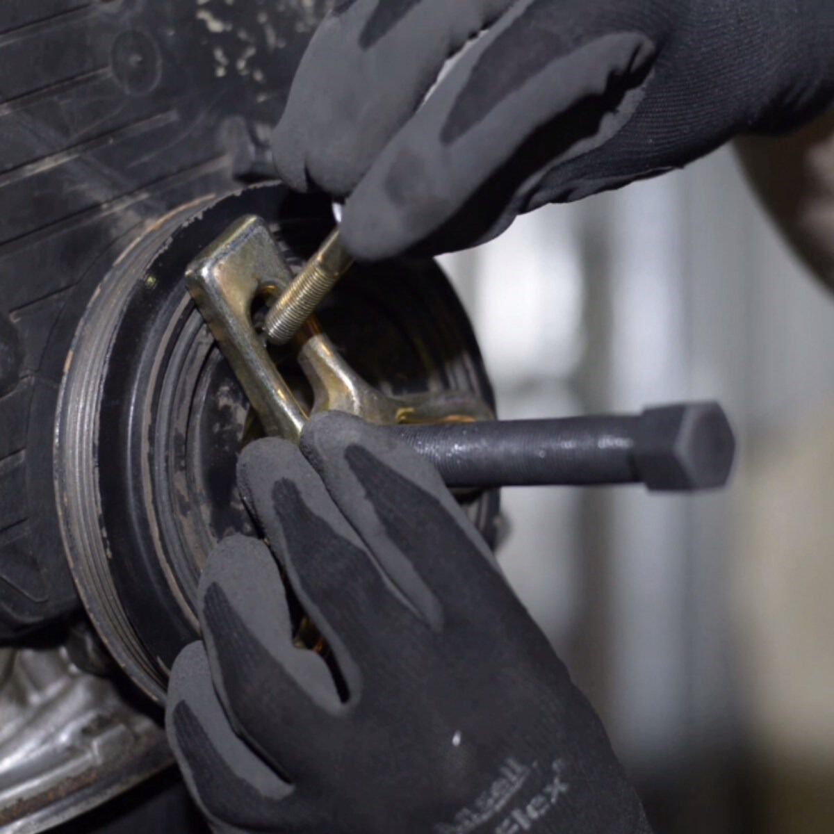 ToolPRO Harmonic Balancer Puller Kit 13 Piece, , scaau_hi-res