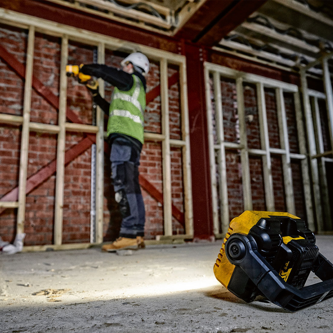 DeWALT XR 12V/18V Compact Led Tasklight Skin, , scaau_hi-res