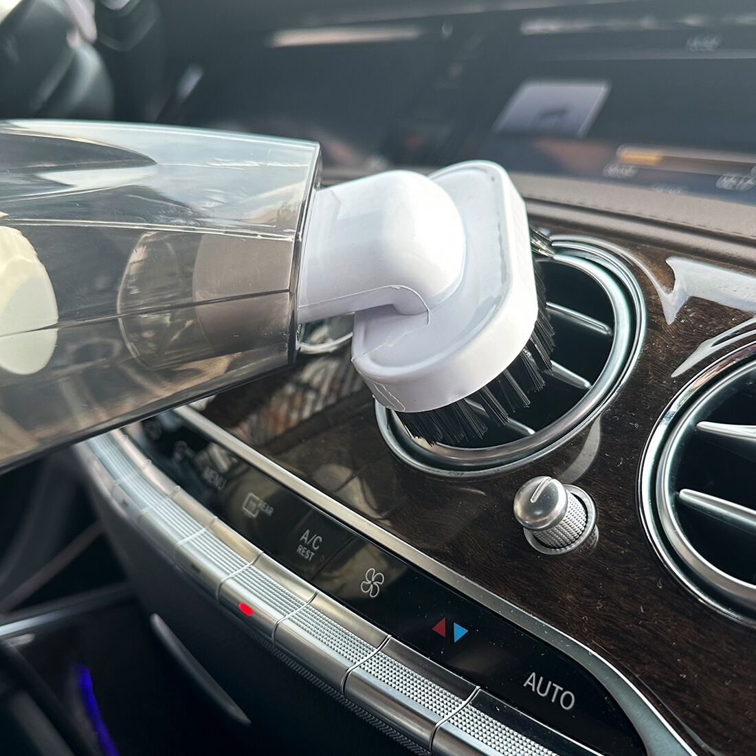 Cabin Crew 12V Car Vacuum Cleaner, , scaau_hi-res