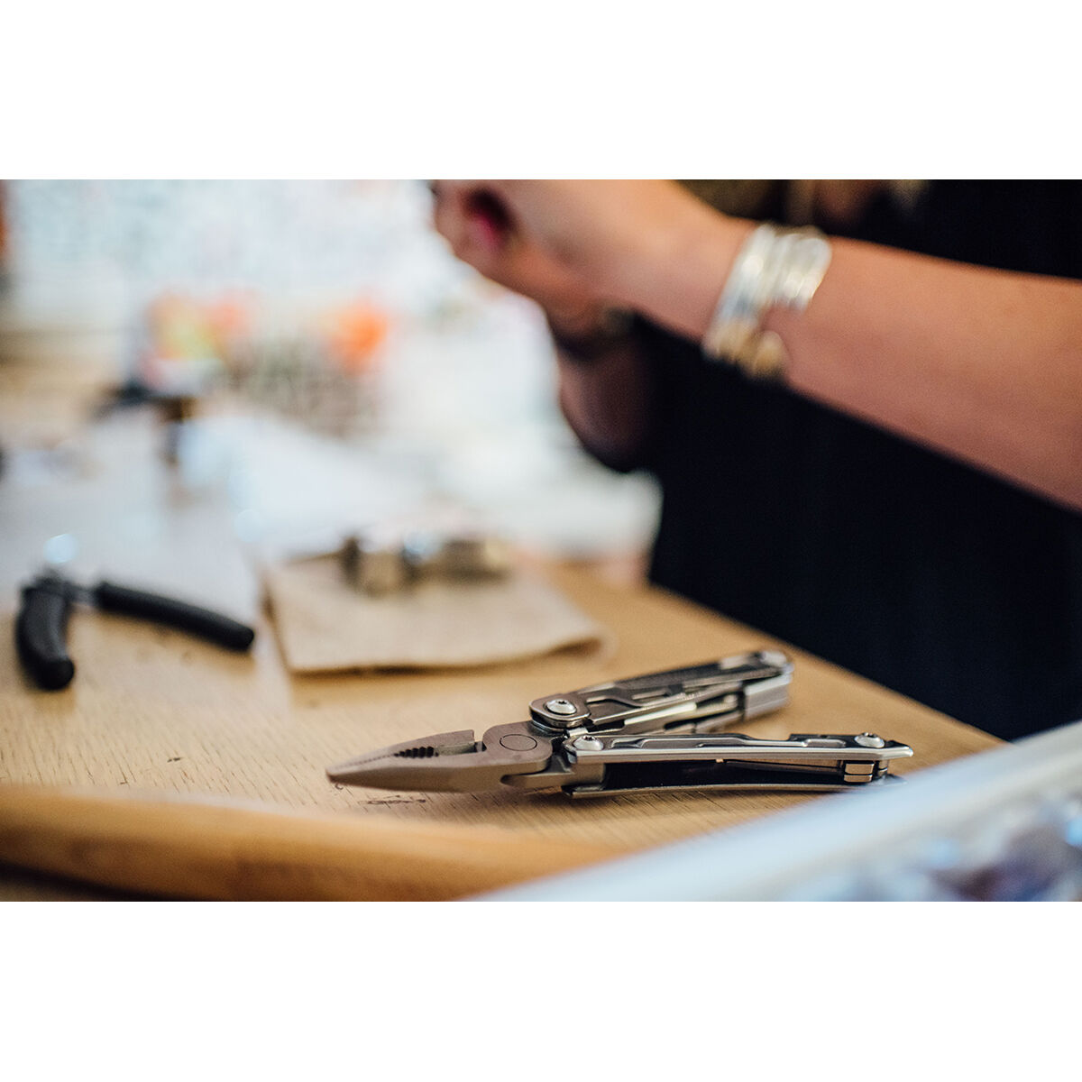 Leatherman REV&trade; Stainless Steel Multi-Tool, , scaau_hi-res