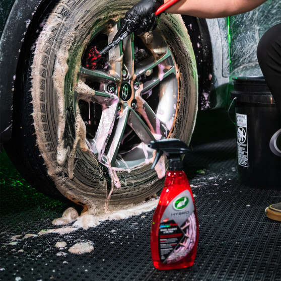 Turtle Wax Hybrid Solutions Hyper Foam Wheel Cleaner & Tyre Prep 680mL, , scaau_hi-res