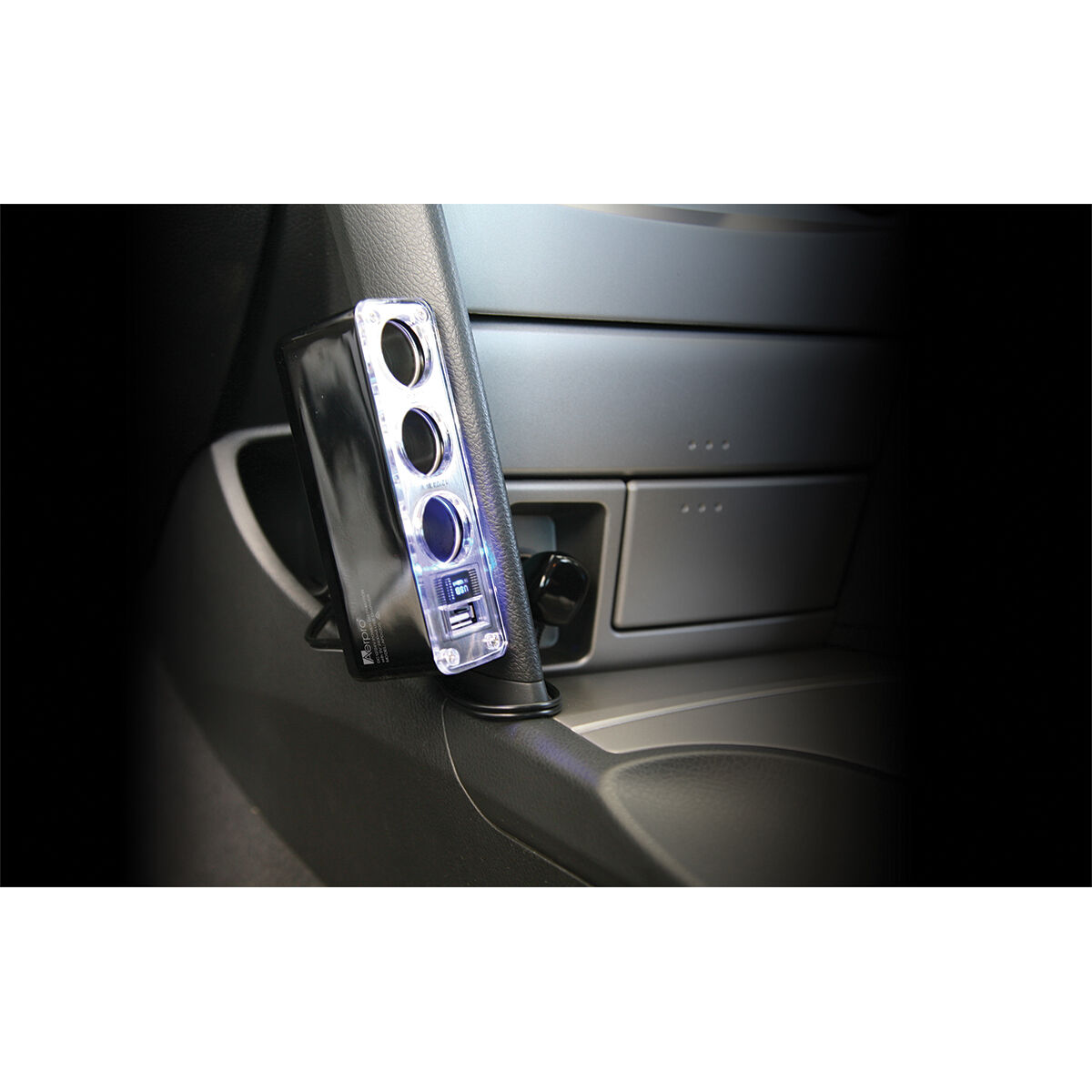 Aeropro Triple Socket USB Adaptor 12/24V, , scaau_hi-res