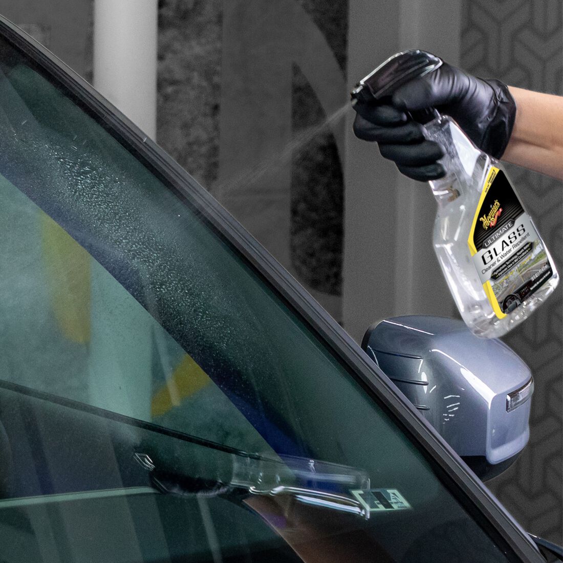 Meguiar's Ultimate Glass Cleaner & Water Repellent 473mL, , scaau_hi-res
