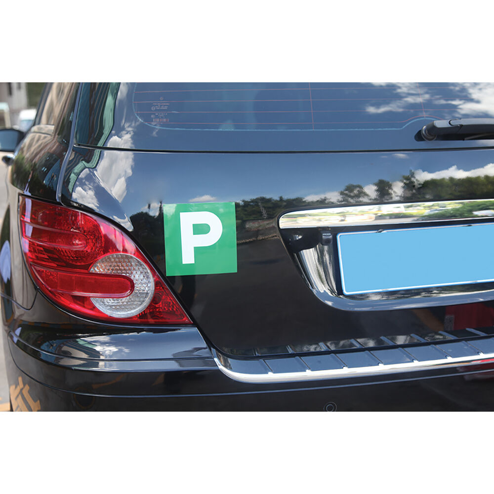 P PLATE WHT P MAGNETIC GREEN VIC & WA MP5 - Lyal Eales Stores