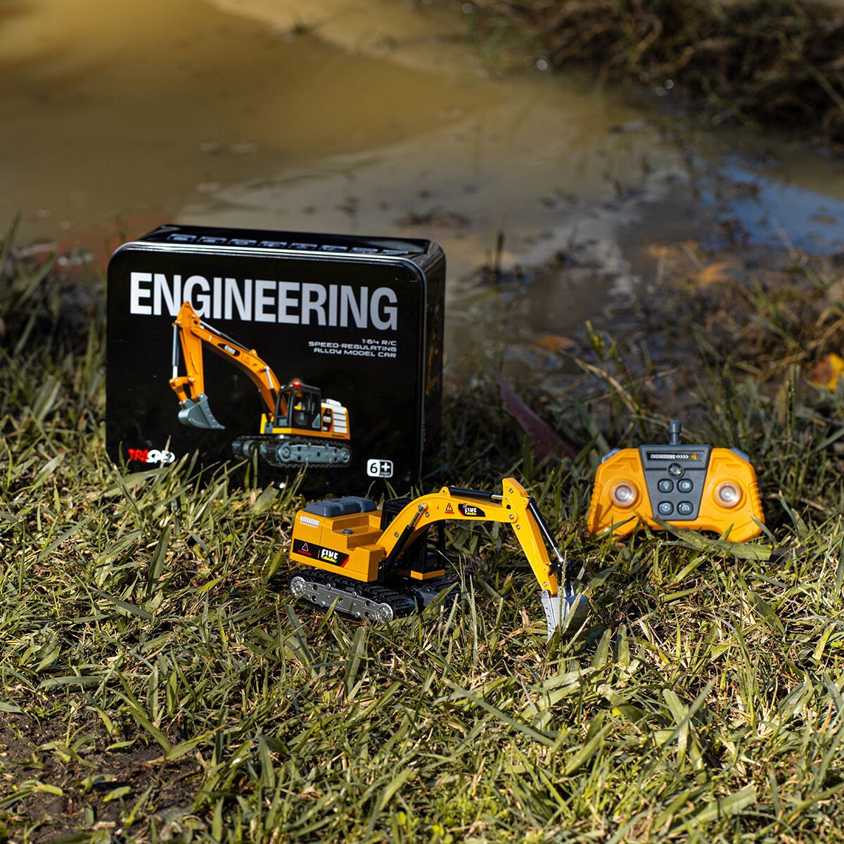 Remote Control 1:64 Excavator with Storage Box, , scaau_hi-res