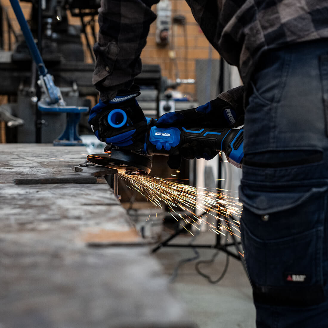 Kincrome PT18 18V Brushless 125mm Angle Grinder Kit 4.0Ah, , scaau_hi-res