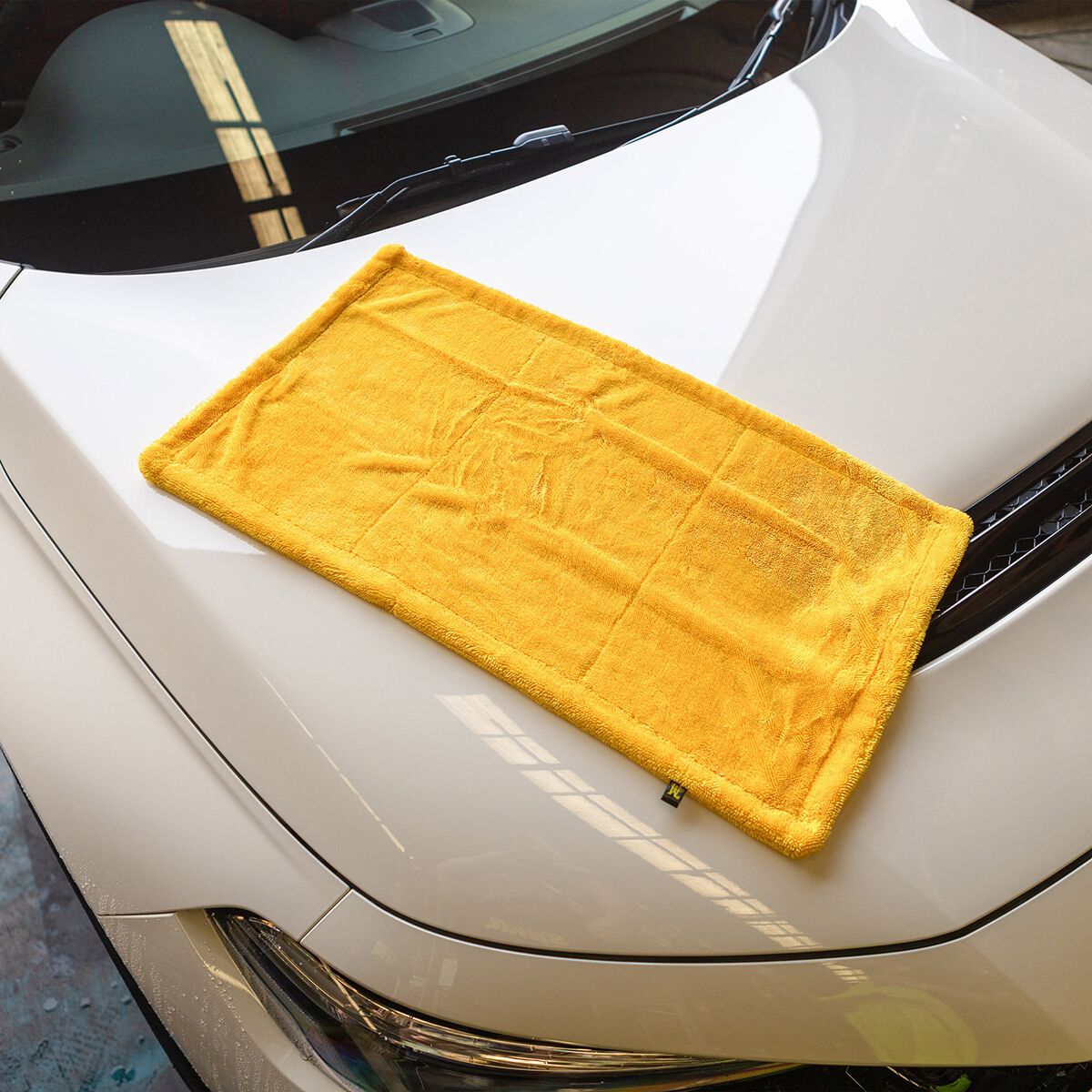 Meguiar's Edgeless Jumbo Drying Towel, , scaau_hi-res