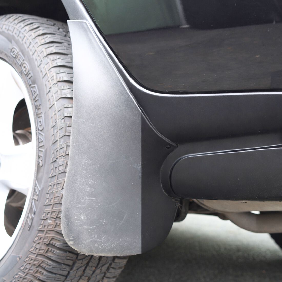 QUIXX Black Tyre & Trim Colour, , scaau_hi-res