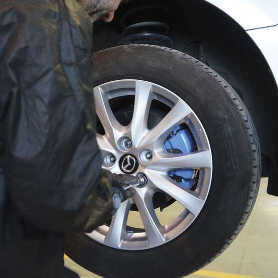 MTN Pro Yellow Brake Caliper Spray Paint 400mL, , scaau_hi-res