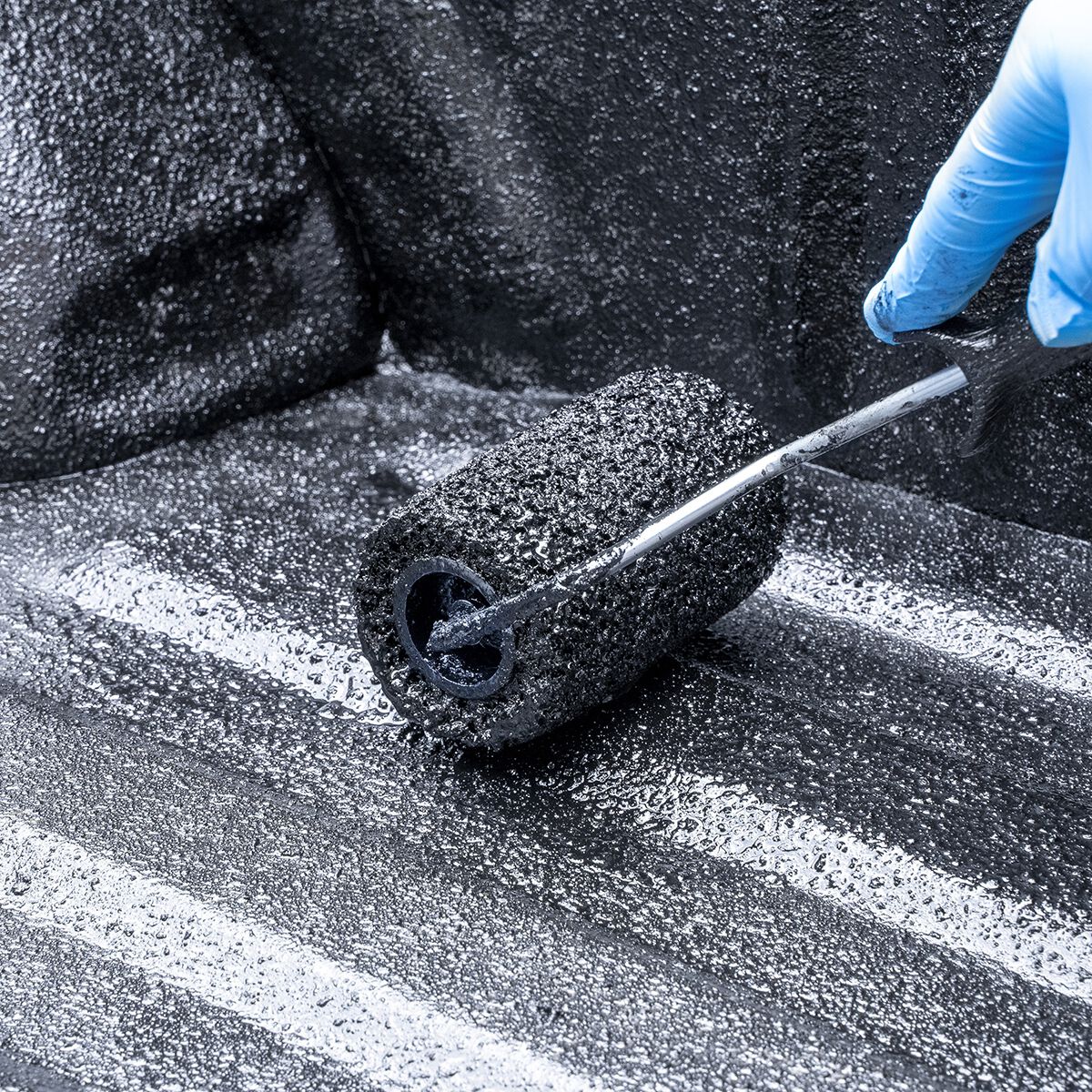 Herculiner Bed Liner Protective Coating Kit with Rollers 3.78 Litres, , scaau_hi-res
