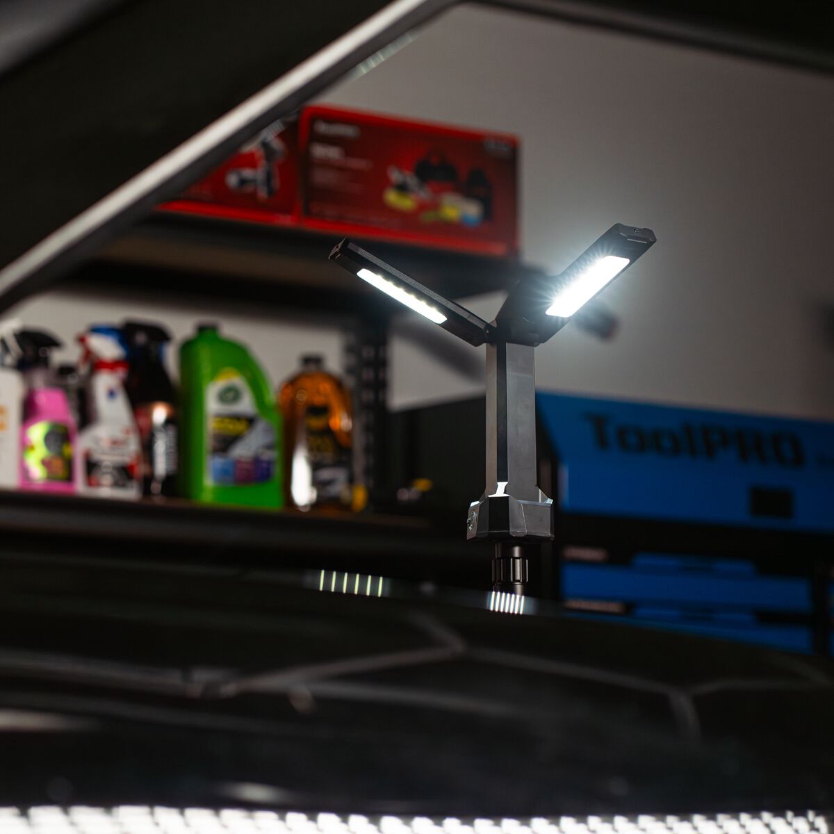 ToolPRO 1.8m Tripod Area Light 1600 Lumens, , scaau_hi-res
