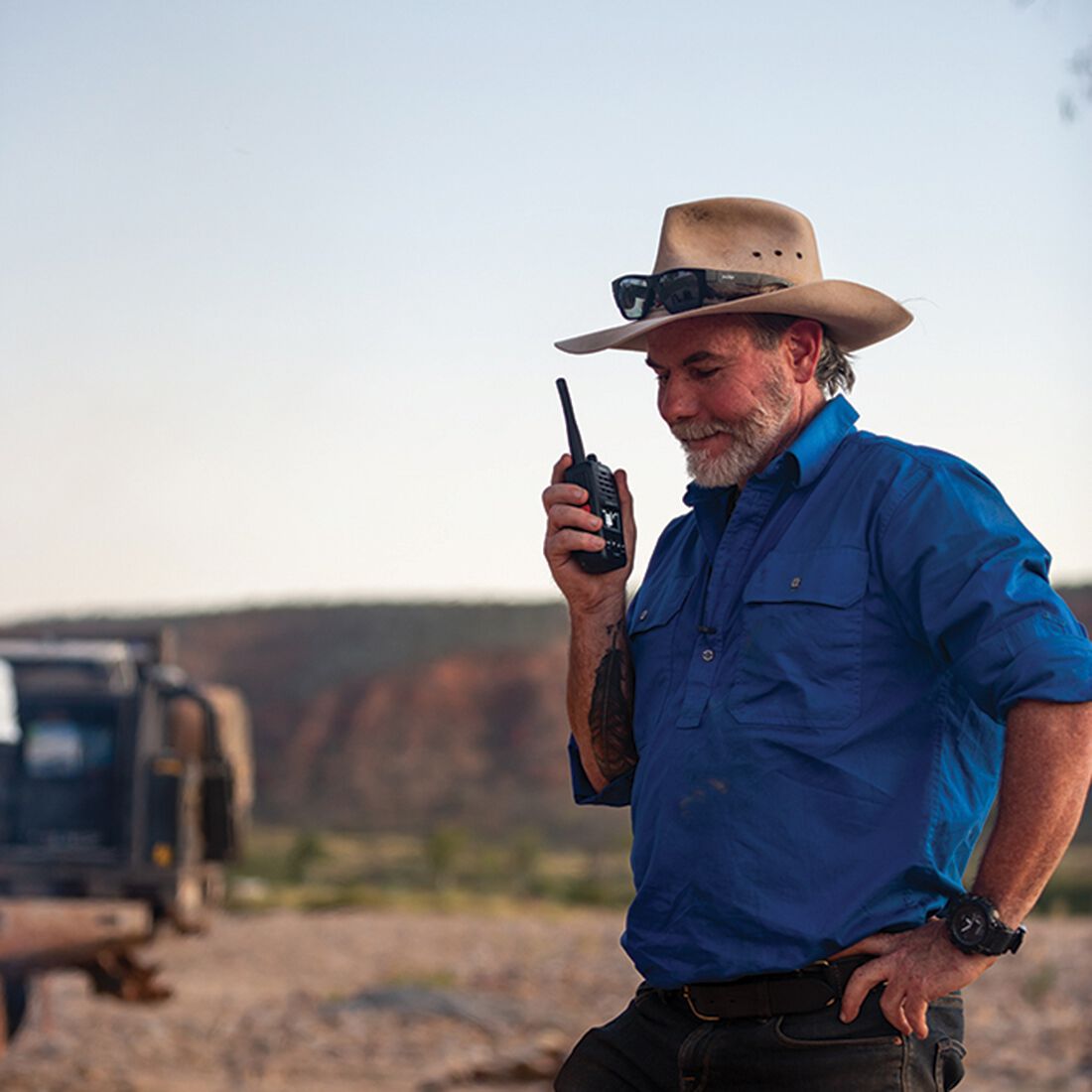 Uniden XTRAK 50 Handheld 5W UHF Radio, , scaau_hi-res