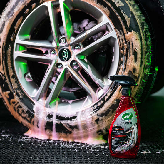 Turtle Wax Hybrid Solutions Hyper Foam Wheel Cleaner & Tyre Prep 680mL, , scaau_hi-res