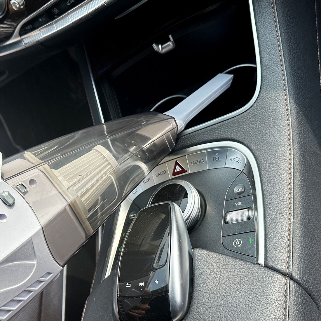 Cabin Crew 12V Car Vacuum Cleaner, , scaau_hi-res