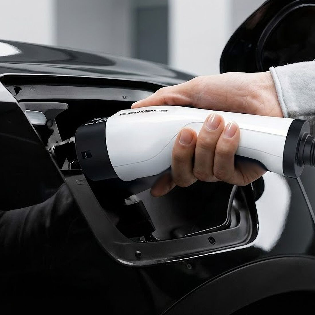 Calibre Electric Vehicle Charging Cable 3-Phase Type 2 Inlet To Type 2 Outlet, , scaau_hi-res