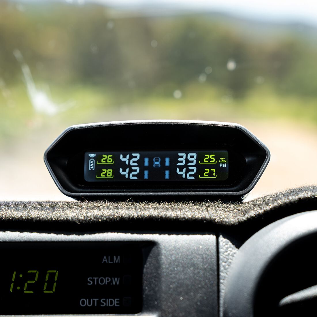 Oricom 4 Sensor Tyre Pressure Monitoring System, , scaau_hi-res