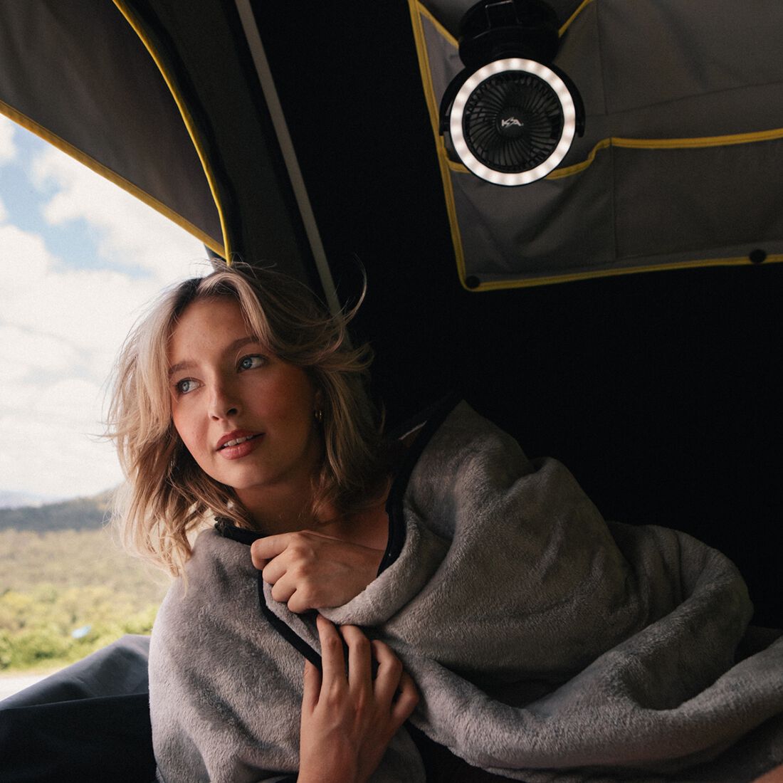 KickAss 12&24V Electric Heated Blanket, , scaau_hi-res