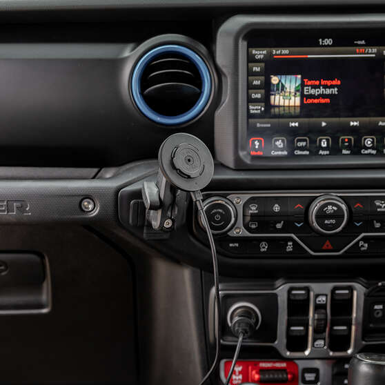 Quad Lock Wireless Charging Head For Car / Desk, , scaau_hi-res