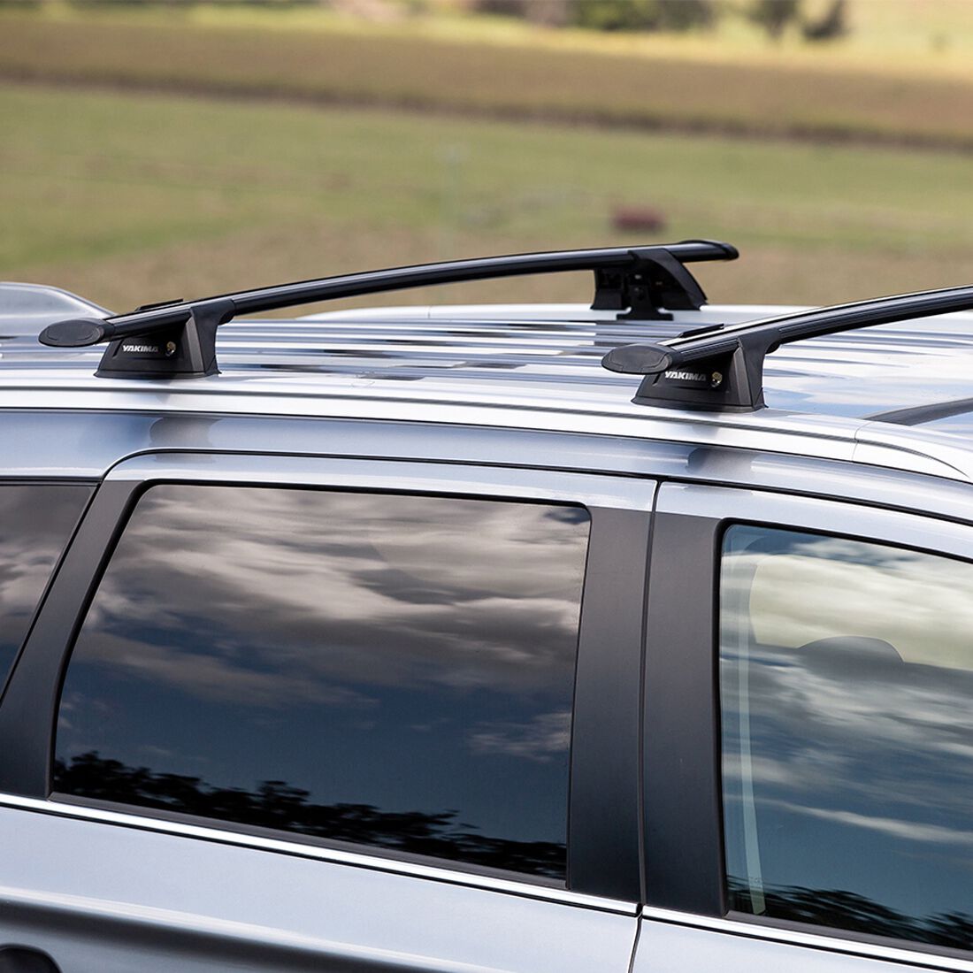 Yakima Thru Bar 120cm Black Pair S16yB Supercheap Auto