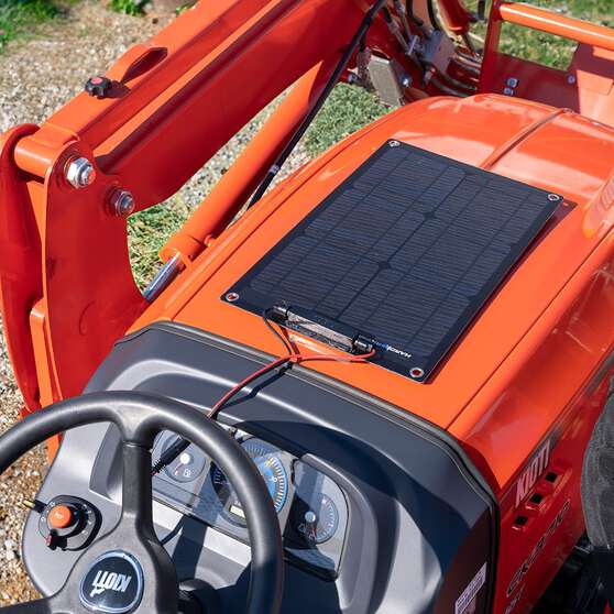 Hardkorr 15W 12V Solar Trickle Charger, , scaau_hi-res