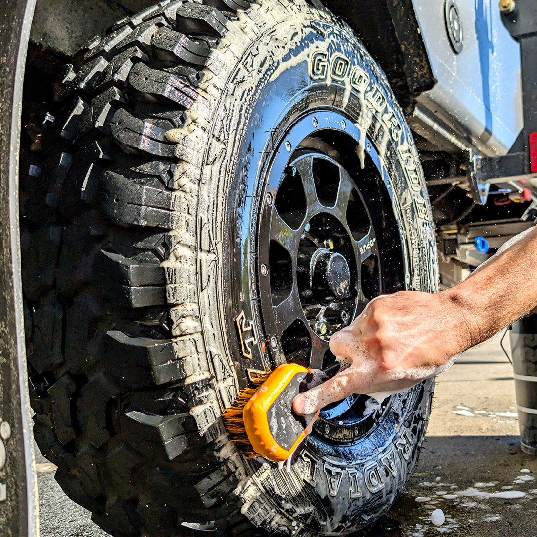 Bowden's Own Little Stiffy Brush, , scaau_hi-res