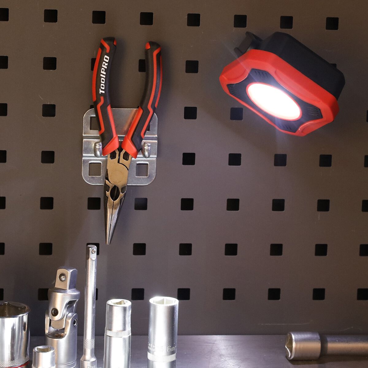 ToolPRO Compact Magnetic Base Area Light 1000 Lumens, , scaau_hi-res