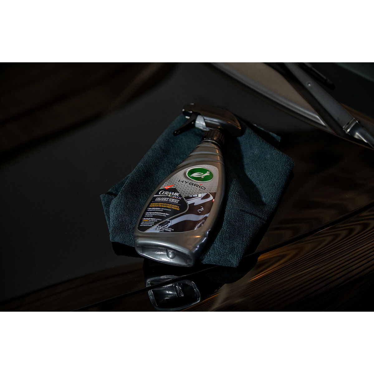 Turtle Wax Hybrid Solutions Ceramic Black Spray Wax 473mL, , scaau_hi-res