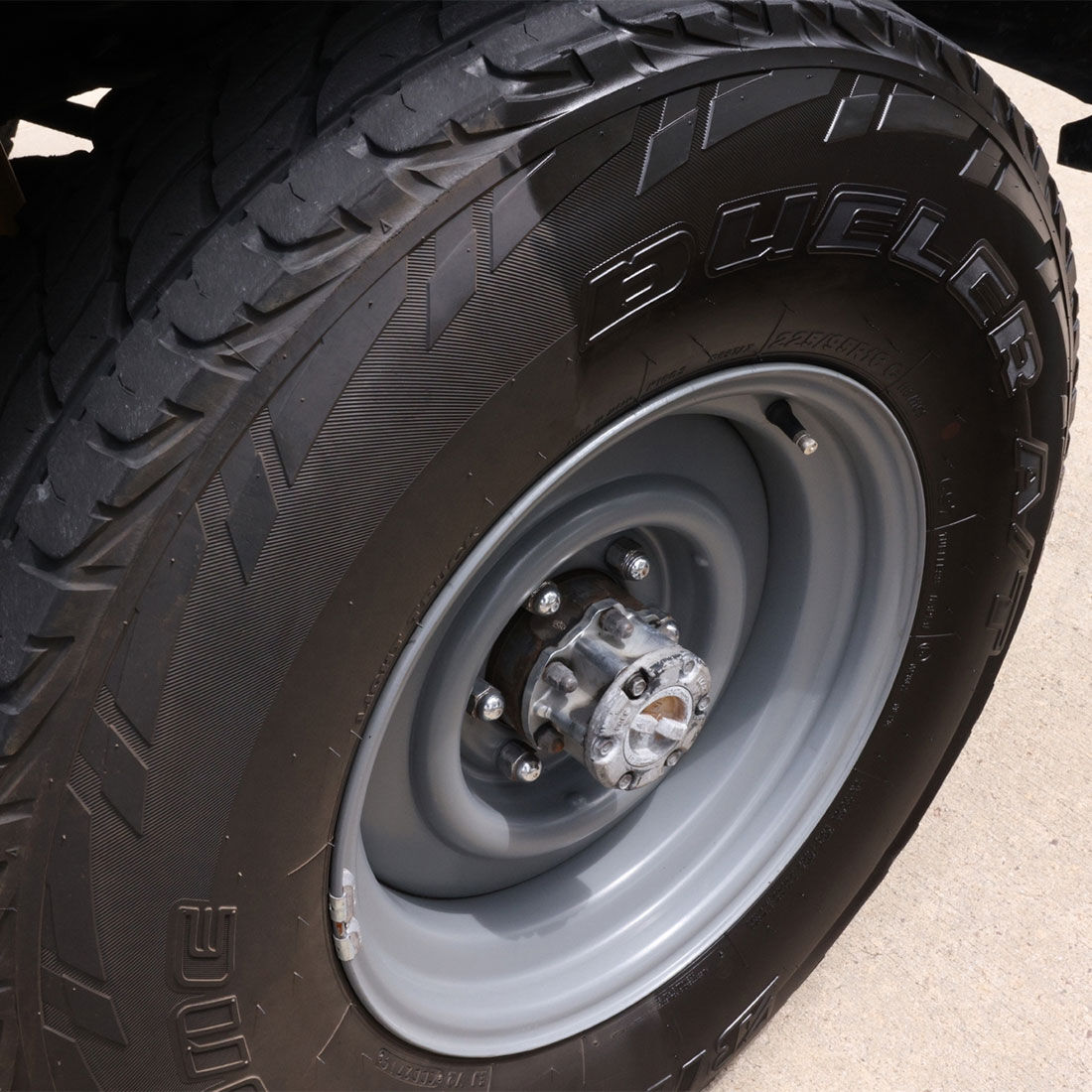 Bowden's Own Sweet Rubber Tyre Dressing 770mL, , scaau_hi-res