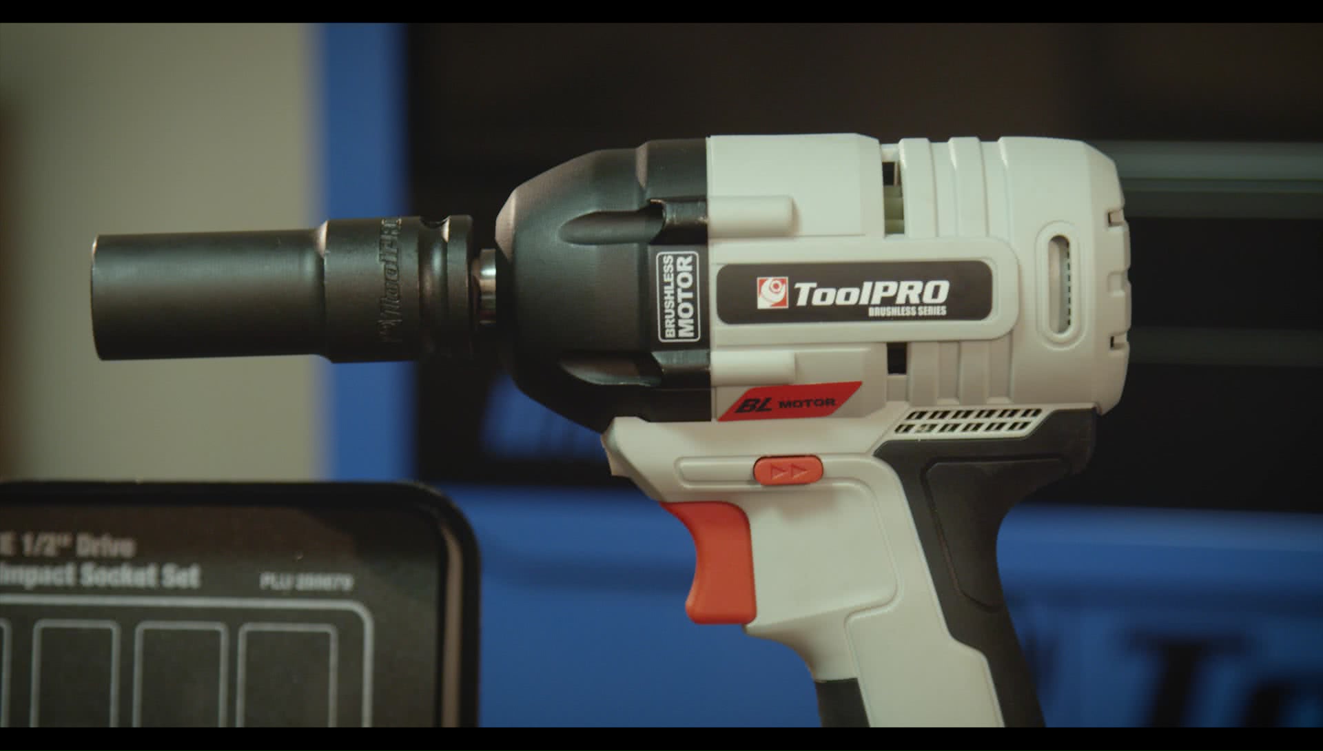 How to use an Impact Wrench