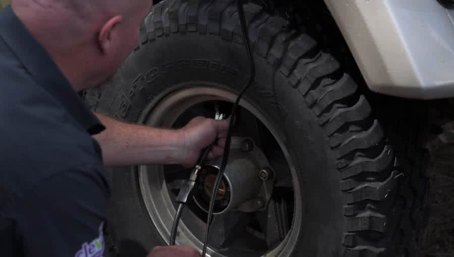 Step 4: Adjusting Tyre Pressure