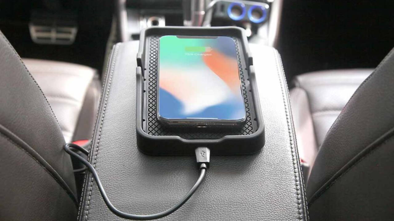 Wireless phone charger