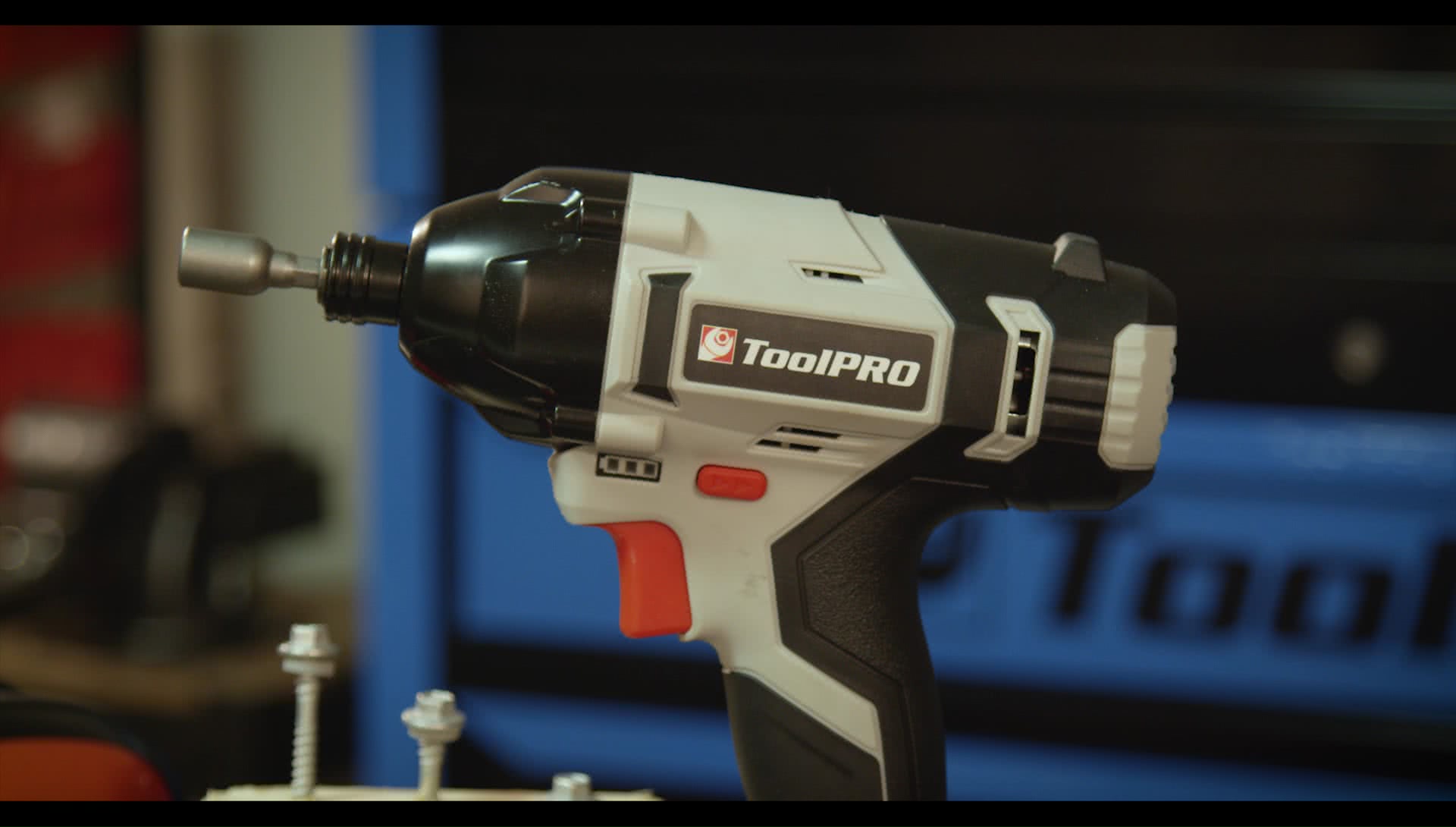 How to use an Impact Driver