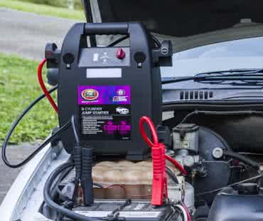 How to Jump Start a Car with Jumper Leads