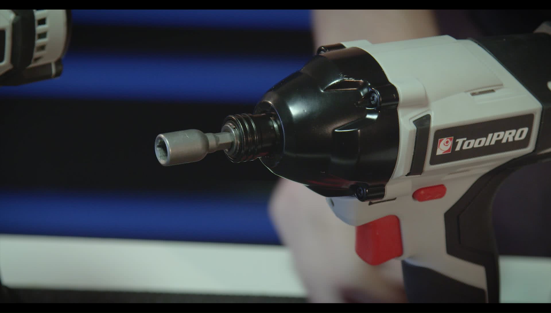 How to use an Impact Driver