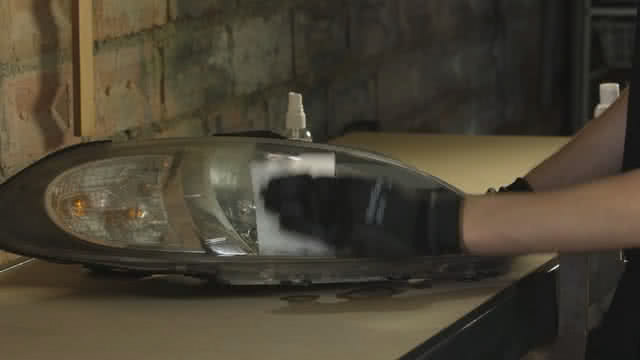 Sealing lens