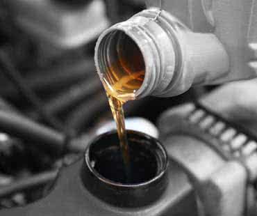 How To Check and Top Up Engine Oil