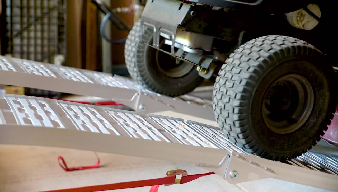 How to use Loading Ramps Safely